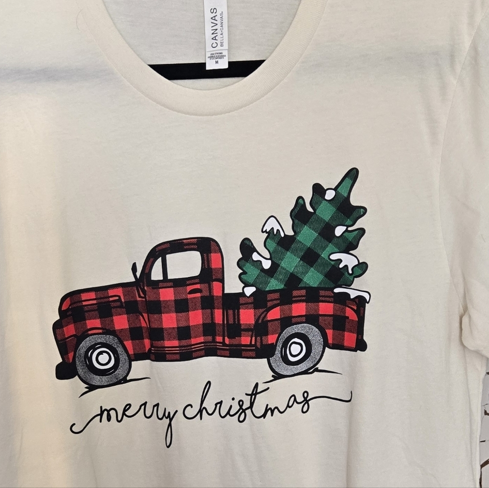 Medium Buffalo Plaid Truck Tee Merry Christmas Tree Graphic Shirt Holiday - Picture 2 of 2